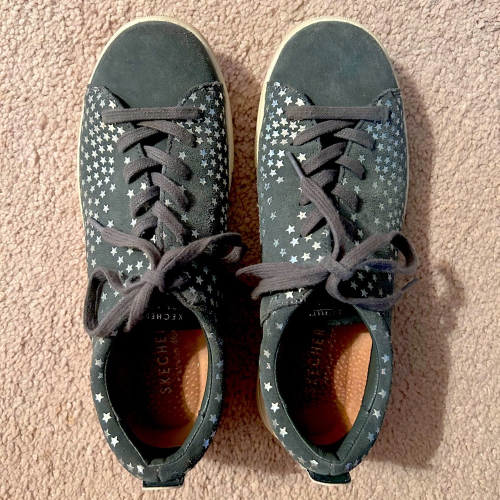 Adorable Grey/Silver Star Patterned Designer Snea… - image 1